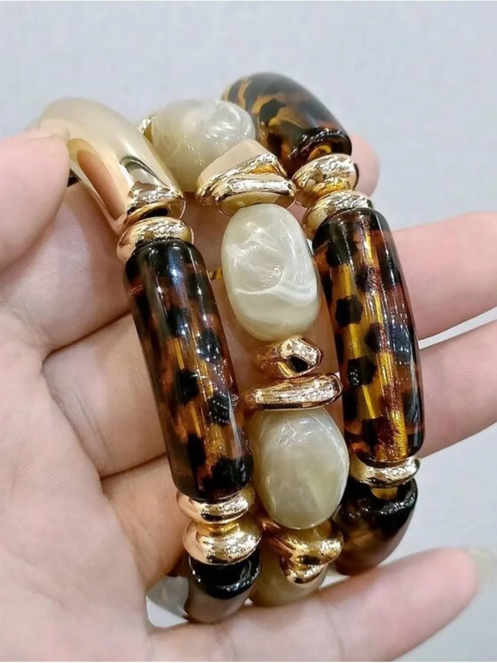 Vintage boho Leopold print acrylic & Gold Stretch beaded Bracelet -high end
